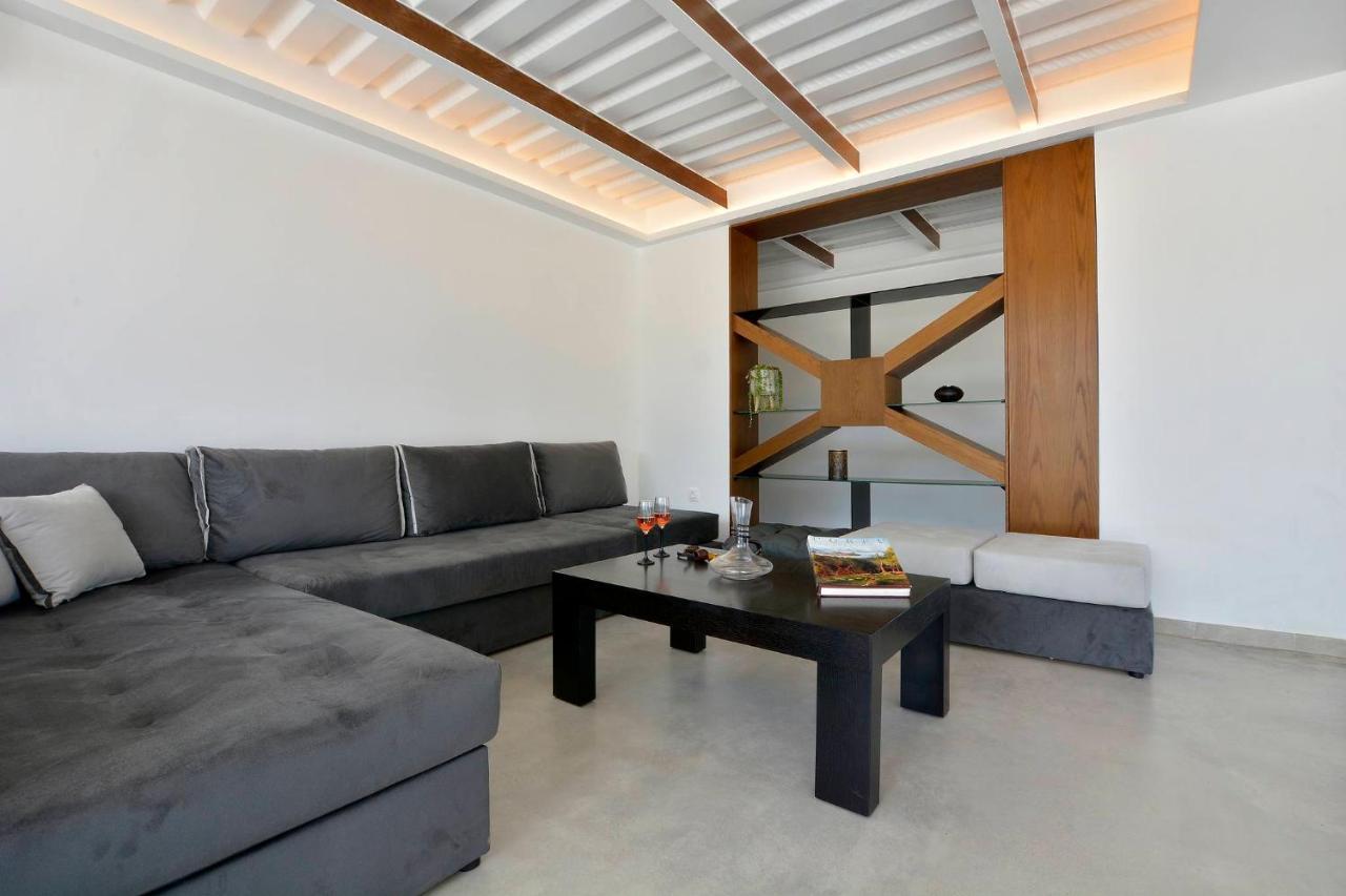 Villa Flamingo - 4 Bedrooms - Private Pool - Next To Renowned Issos Beach & Lake Korission Línia Exterior foto